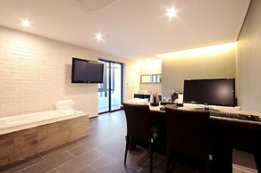 Queens Hotel Seomyeon Busan