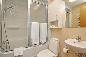 Eldey Airport Hotel