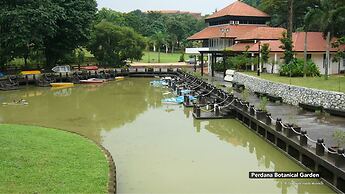 The Explorers Guesthouse and Hostel