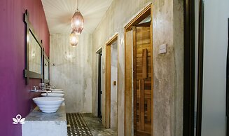 The Explorers Guesthouse and Hostel