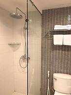 Avion Hotel