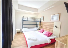 Arkadia Hotel & Hostel