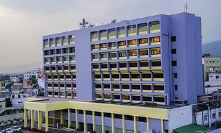 Dolphin Hotel