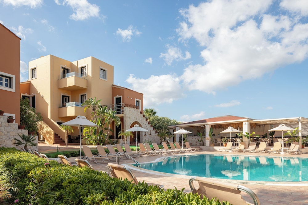 Dia Apartments
