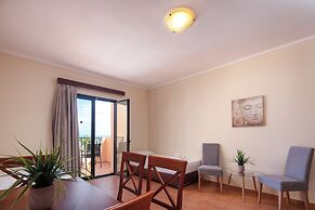 Dia Apartments