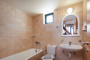 Dia Apartments