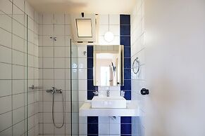 Dia Apartments