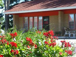 Red Top Motor Inn