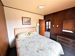 Red Top Motor Inn