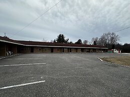 Red Top Motor Inn