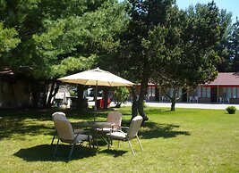Red Top Motor Inn
