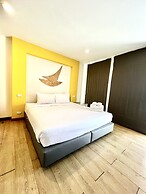 The Blue Pearl Kata Hotel