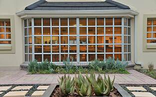 Road Lodge Cape Town International Airport