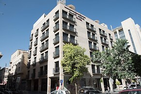 Eyal Hotel