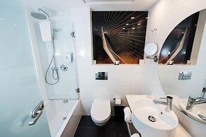 Eyal Hotel