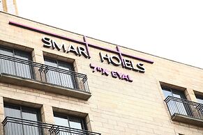 Eyal Hotel