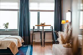 Marina Club Hotel