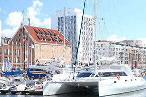 Marina Club Hotel