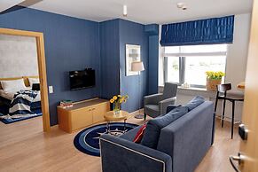 Marina Club Hotel