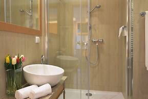 Marina Club Hotel