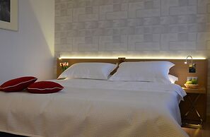 Marina Club Hotel
