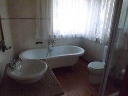 Bundu Lodge