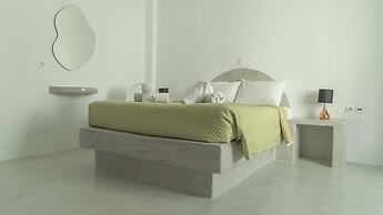 Loukas & Emma Eco Houses
