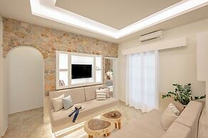 Loukas & Emma Eco Houses