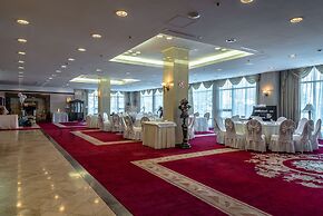 Mega Palace Hotel