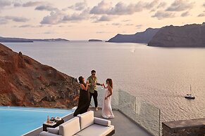 Charisma Suites