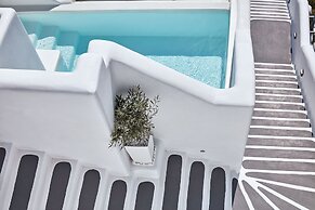 Charisma Suites