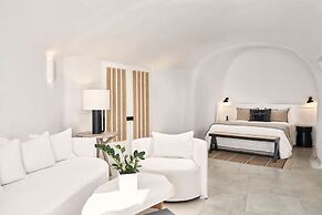 Charisma Suites