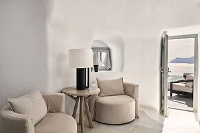 Charisma Suites