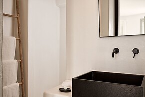Charisma Suites