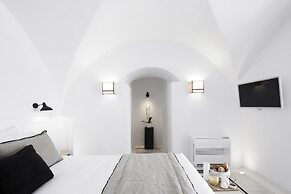 Charisma Suites