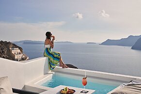 Charisma Suites
