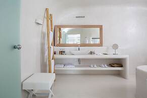 Charisma Suites