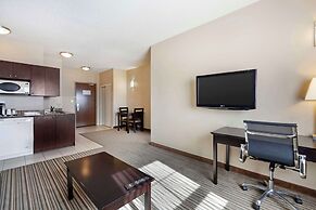 Best Western Plus Peace River Hotel & Suites