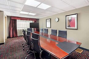 Best Western Plus Peace River Hotel & Suites