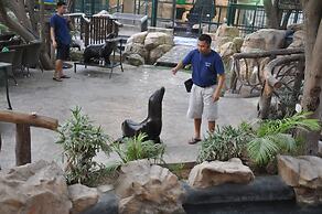 Emirates Park Resort