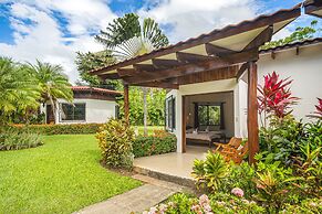 Guacamaya Lodge