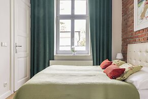 Sanhaus Apartments