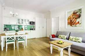 Sanhaus Apartments