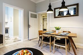 Sanhaus Apartments