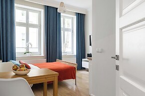 Sanhaus Apartments