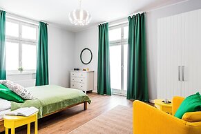 Sanhaus Apartments