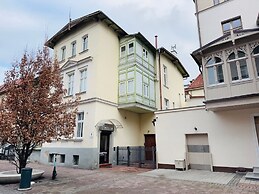 Sanhaus Apartments