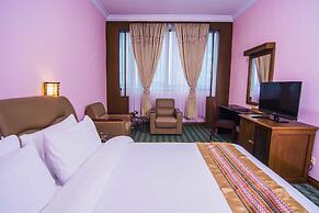 Asia Plaza Hotel