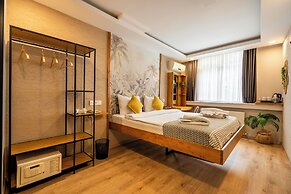 Sayeban Gold Hotel
