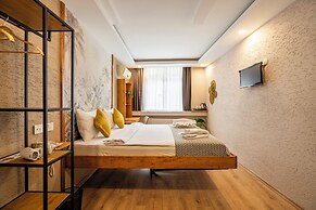 Sayeban Gold Hotel